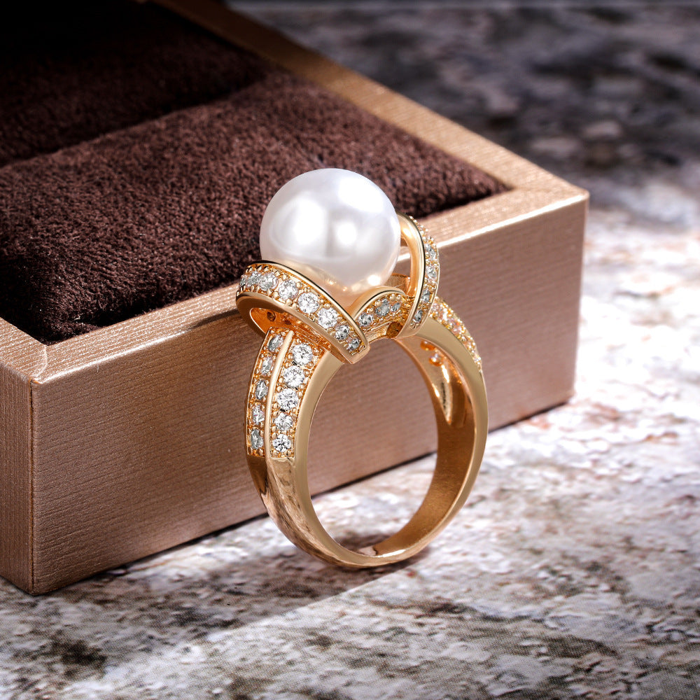 Elegant Temperament Zircon Pearl Gold-plated Ring Women