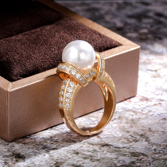 Elegant Temperament Zircon Pearl Gold-plated Ring Women